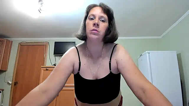 KATTYWARM  online show from September 29, 2025, 10:48 pm