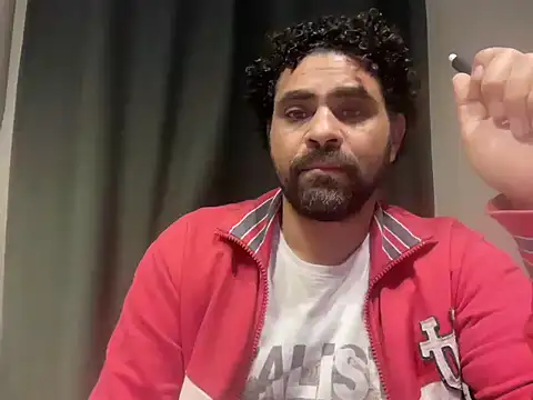 Snapshot of curiousxs chatting on March 28, 2026, 12:55 am curiousxs online show from March 28, 2026, 12:55 am