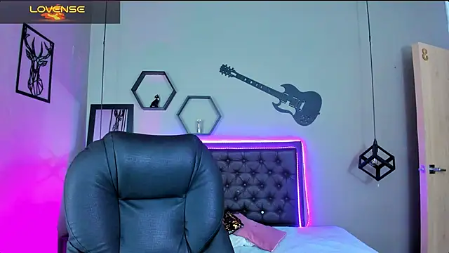 Andre Coher online show from February 25, 2025, 11:59 pm