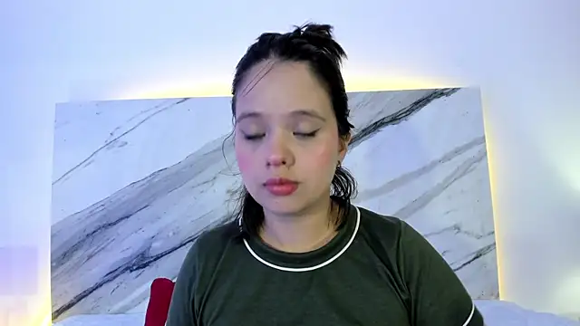 thamiina  online show from November 15, 2025, 9:30 pm