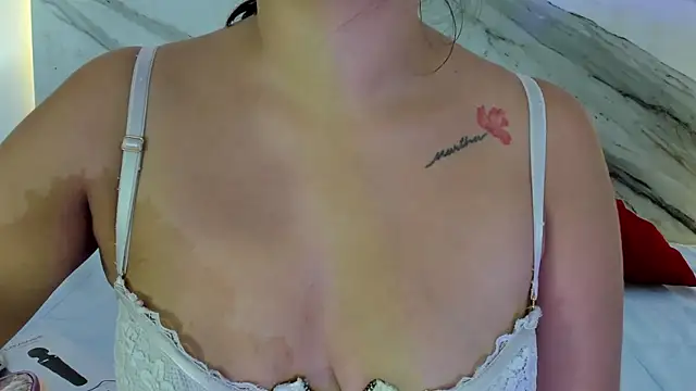 thamiina  online show from February 9, 2026, 6:50 pm