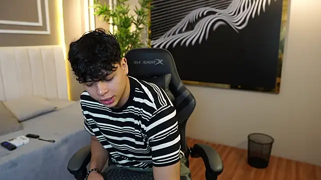 Ethan occonor online show from November 11, 2025, 12:44 pm