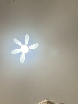 KaylaTrudi online show from November 10, 2025, 11:59 am