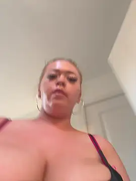 KaylaTrudi online show from April 30, 2026, 9:49 am