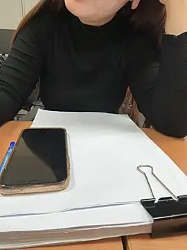 PhuongNhi21 online show from November 18, 2025, 1:10 am