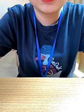 PhuongNhi21 online show from October 18, 2025, 3:30 am