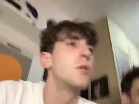 Snapshot of disposableteen chatting on April 5, 2026, 8:26 pm disposableteen online show from April 5, 2026, 8:26 pm