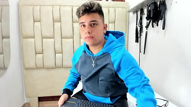 DavilANDkevin2 online show from November 13, 2025, 2:15 am