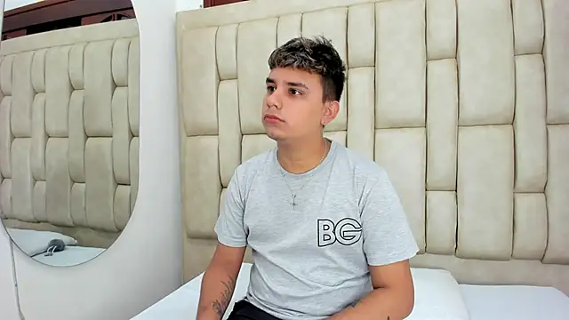 DavilANDkevin2 online show from November 25, 2025, 2:34 am