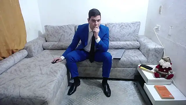 Victor Maitland online show from December 16, 2025, 3:44 am