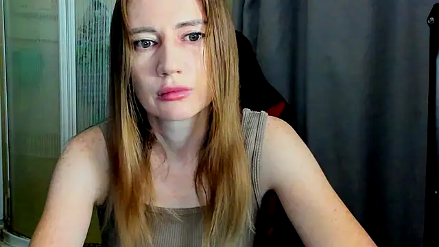 JessFoxxx online show from July 22, 2026, 2:35 am