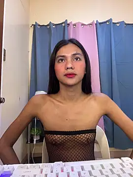 Ur latinahotpaprika online show from April 23, 2026, 11:49 am