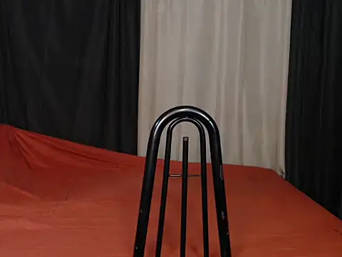 Ur latinahotpaprika online show from November 9, 2025, 2:32 pm