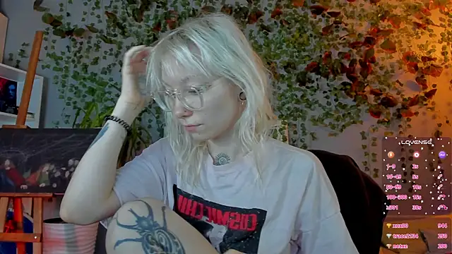 Snapshot of tattoo_art_baby chatting on July 6, 2026, 4:41 am tattoo art baby online show from July 6, 2026, 4:41 am