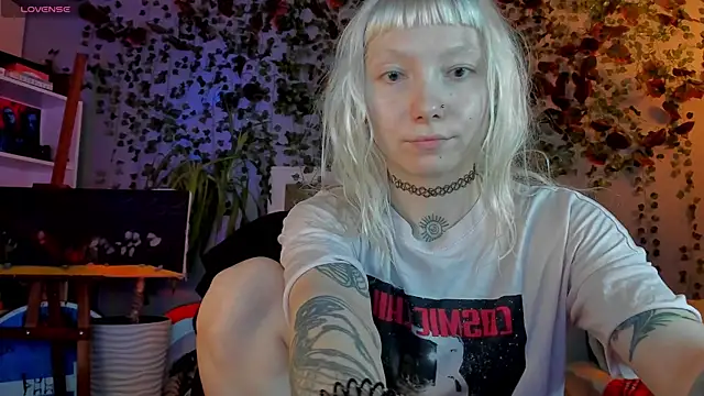 Snapshot of tattoo_art_baby chatting on August 1, 2026, 4:10 am tattoo art baby online show from August 1, 2026, 4:10 am