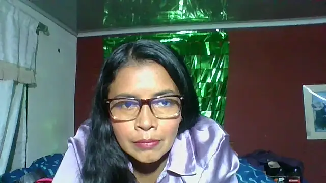 DianaOchoa  online show from October 19, 2025, 4:04 am