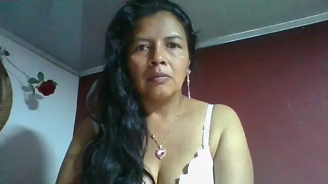 Snapshot of DianaOchoa_ chatting on May 13, 2026, 5:58 am DianaOchoa online show from May 13, 2026, 5:58 am