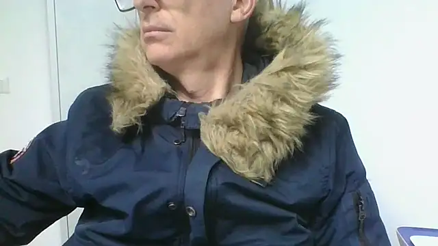 Snapshot of Sensor2000 chatting on February 19, 2026, 10:01 am Sensor2000 online show from February 19, 2026, 10:01 am