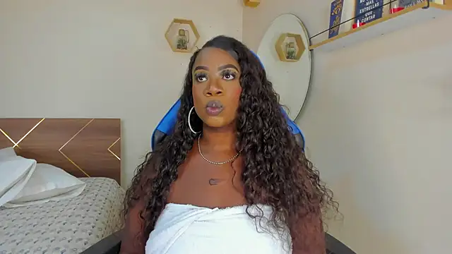 Snapshot of Keily-w chatting on November 9, 2025, 8:02 pm Keily-w online show from November 9, 2025, 8:02 pm