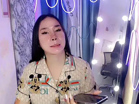 in yourdreamstarxx online show from December 21, 2025, 9:15 pm