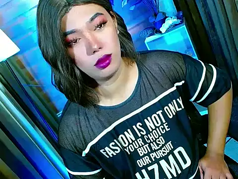 bigfattycocksonya27 online show from May 17, 2026, 6:46 am