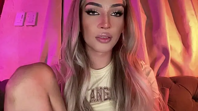 Alicegreenexx online show from July 14, 2026, 6:14 pm