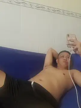 ducpham6565 online show from October 27, 2025, 9:32 am