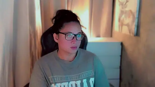 Snapshot of kaicromwell_ chatting on October 21, 2025, 1:21 pm kaicromwell online show from October 21, 2025, 1:21 pm