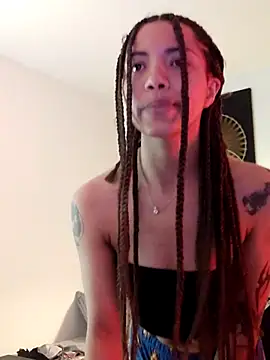 Snapshot of Nati____ chatting on September 27, 2025, 12:44 pm Nati online show from September 27, 2025, 12:44 pm