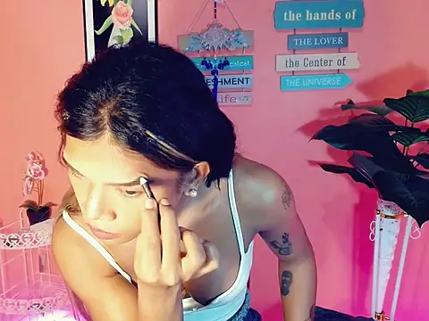 Sweet ThaliaXX online show from September 9, 2025, 12:10 am