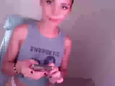 Snapshot of itsmechudiya chatting on February 17, 2026, 6:44 am itsmechudiya online show from February 17, 2026, 6:44 am