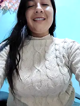 Snapshot of lunna_07 chatting on October 16, 2025, 12:19 am lunna 07 online show from October 16, 2025, 12:19 am