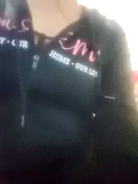 Snapshot of lunna_07 chatting on October 11, 2025, 12:55 am lunna 07 online show from October 11, 2025, 12:55 am