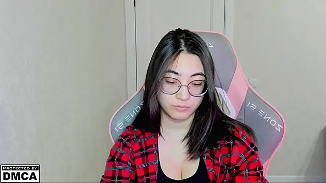 Snapshot of MeilideQian1 chatting on December 16, 2025, 2:54 pm MeilideQian1 online show from December 16, 2025, 2:54 pm