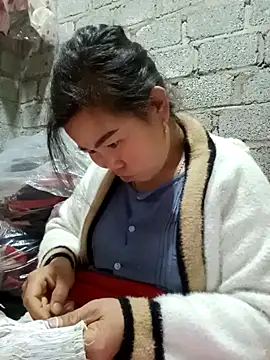 jienrrr online show from October 23, 2025, 1:15 am