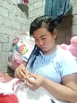 jienrrr online show from October 16, 2025, 11:51 am