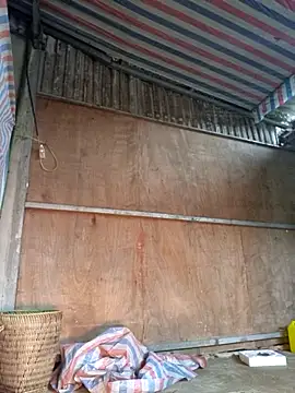 yoowwmr online show from November 3, 2025, 3:23 am