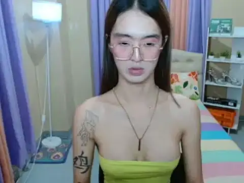 XxTsUncutAskaxX online show from May 27, 2026, 4:14 pm