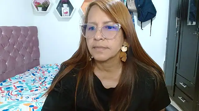 Snapshot of cristydirtyhot chatting on April 26, 2026, 10:23 am cristydirtyhot online show from April 26, 2026, 10:23 am