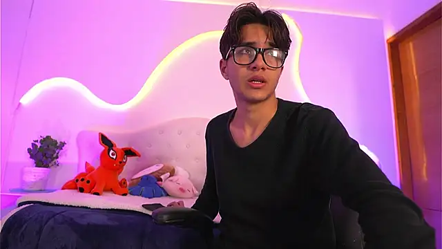 jin luna online show from November 22, 2025, 12:59 pm