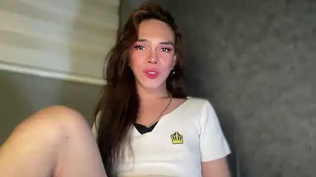 Snapshot of Misselliefayexxx chatting on November 28, 2025, 6:30 pm Misselliefayexxx online show from November 28, 2025, 6:30 pm