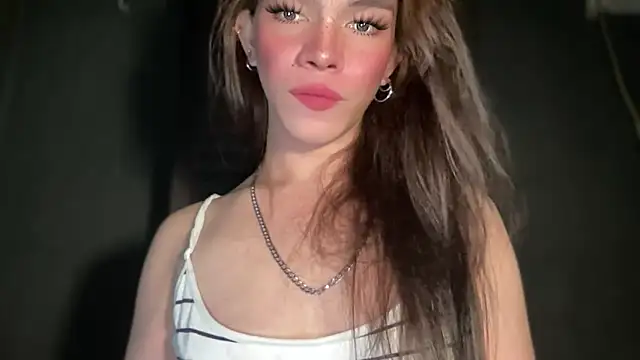 Snapshot of Misselliefayexxx chatting on December 3, 2025, 9:25 pm Misselliefayexxx online show from December 3, 2025, 9:25 pm