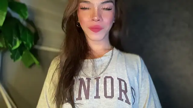 Snapshot of Misselliefayexxx chatting on November 29, 2025, 10:26 am Misselliefayexxx online show from November 29, 2025, 10:26 am