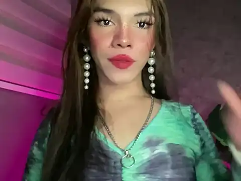 Snapshot of Misselliefayexxx chatting on March 4, 2026, 12:29 am Misselliefayexxx online show from March 4, 2026, 12:29 am