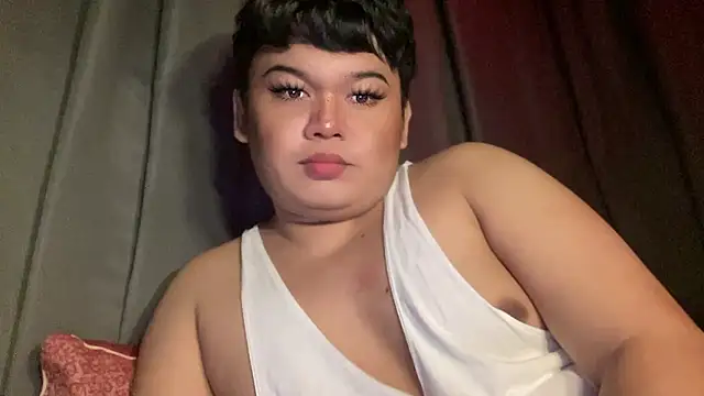 Snapshot of RedHead_Thalia chatting on January 18, 2026, 9:18 pm RedHead Thalia online show from January 18, 2026, 9:18 pm