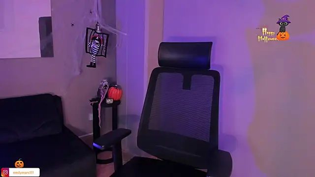 emily mars1 online show from October 25, 2025, 7:14 pm