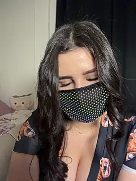 Snapshot of kamy55 chatting on April 1, 2026, 11:34 pm kamy55 online show from April 1, 2026, 11:34 pm