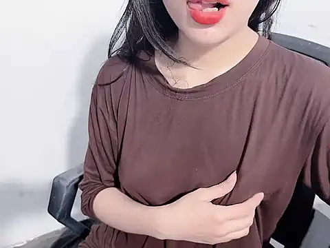 Snapshot of Bino119 chatting on October 6, 2025, 1:56 pm Bino119 online show from October 6, 2025, 1:56 pm