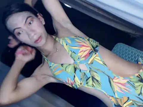 xyourdreamtrans online show from November 13, 2025, 7:34 am