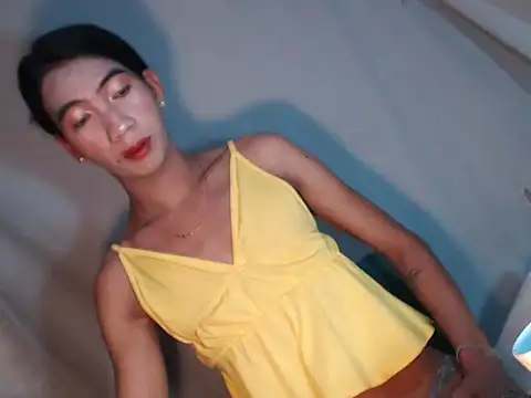 Snapshot of xyourdreamtrans chatting on February 16, 2026, 1:26 am xyourdreamtrans online show from February 16, 2026, 1:26 am